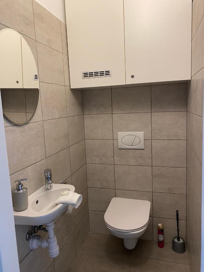 Moonshine Szeged Apartment ภายนอก รูปภาพ