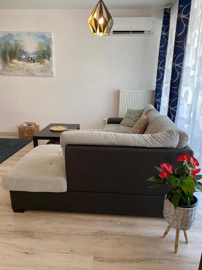 Moonshine Szeged Apartment ภายนอก รูปภาพ