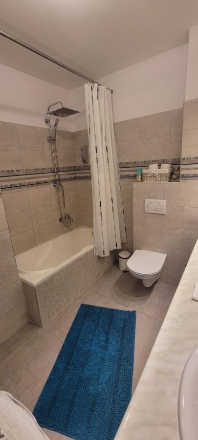 Moonshine Szeged Apartment ภายนอก รูปภาพ