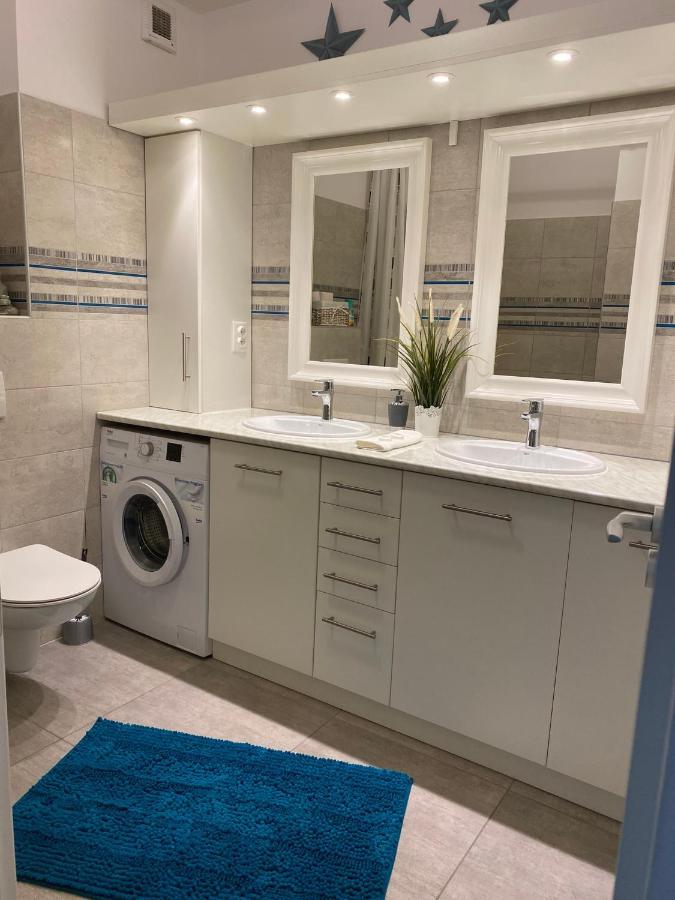 Moonshine Szeged Apartment ภายนอก รูปภาพ
