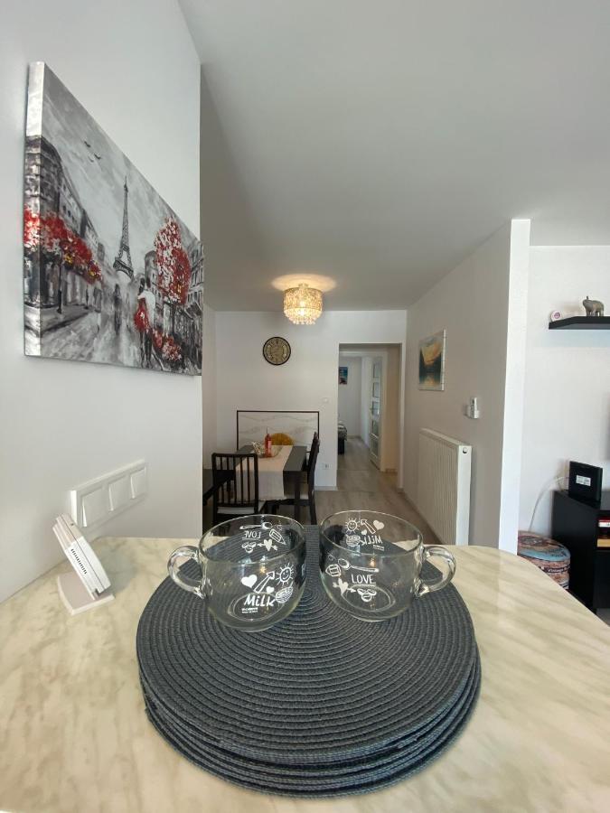 Moonshine Szeged Apartment ภายนอก รูปภาพ